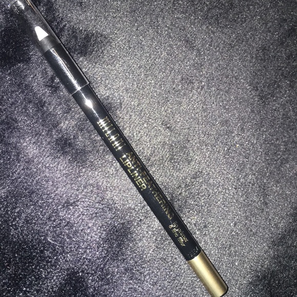 FREE with purchase! ❤️ Milani Transparent Lipliner - Picture 2 of 5